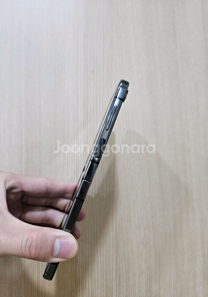 플립5 갤럭시 256G 팝니다--2