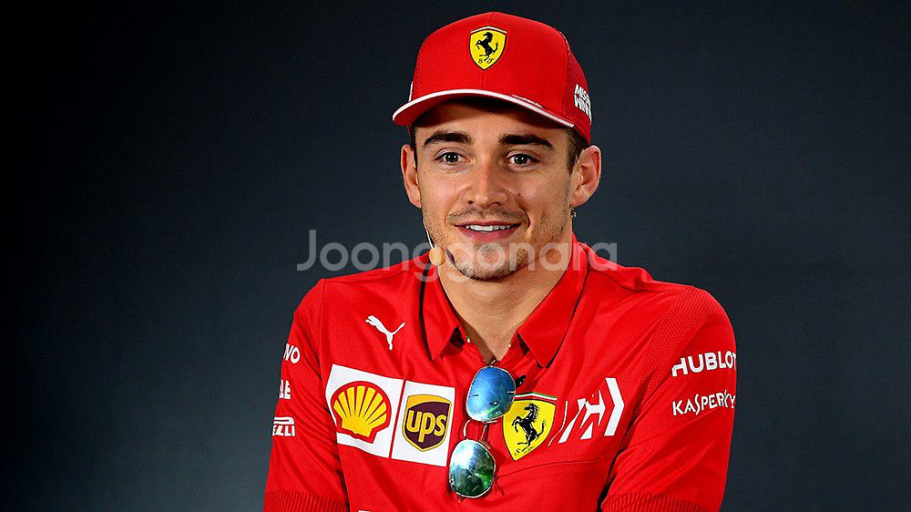 F1 스쿠데리아 페라리 2025년 모자 볼캡 모자--1