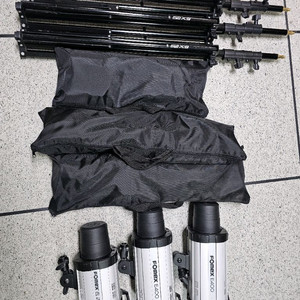 Fomex E400 조명 2ea, E200 1ea조명