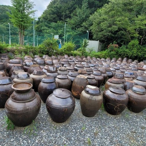 옛날항아리 1400개
