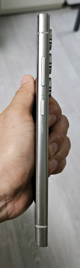 갤럭시 S24울트라 티타늄그레이 256GB 싸게 팝니다--4