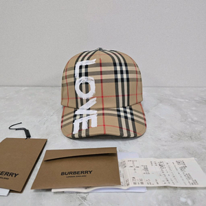 버버리 러브 체크 볼캡 모자 m사이즈 판매