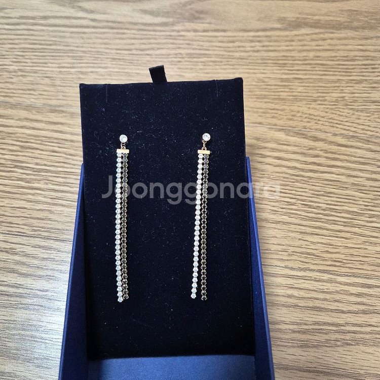스와로브스키 귀걸이 정품--1