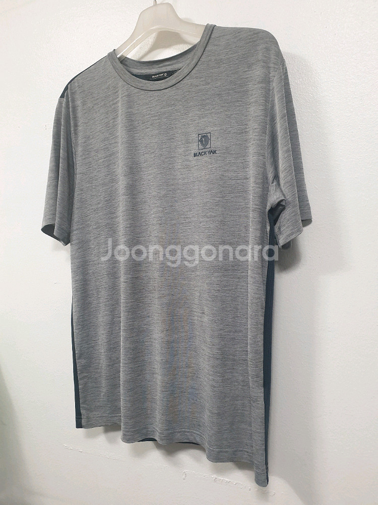 블랙야크 회색 라운드 반팔 티셔츠 105사이즈--2