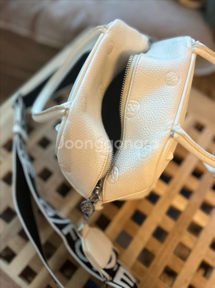 정품 지포어 화이트 카트백--6