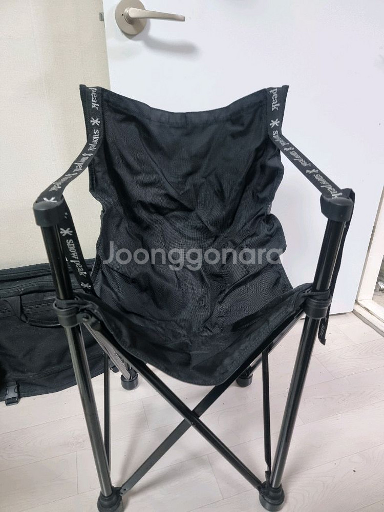 스노우피크 블랙 에디션 캠핑 체어 LV-251 팝니다--0