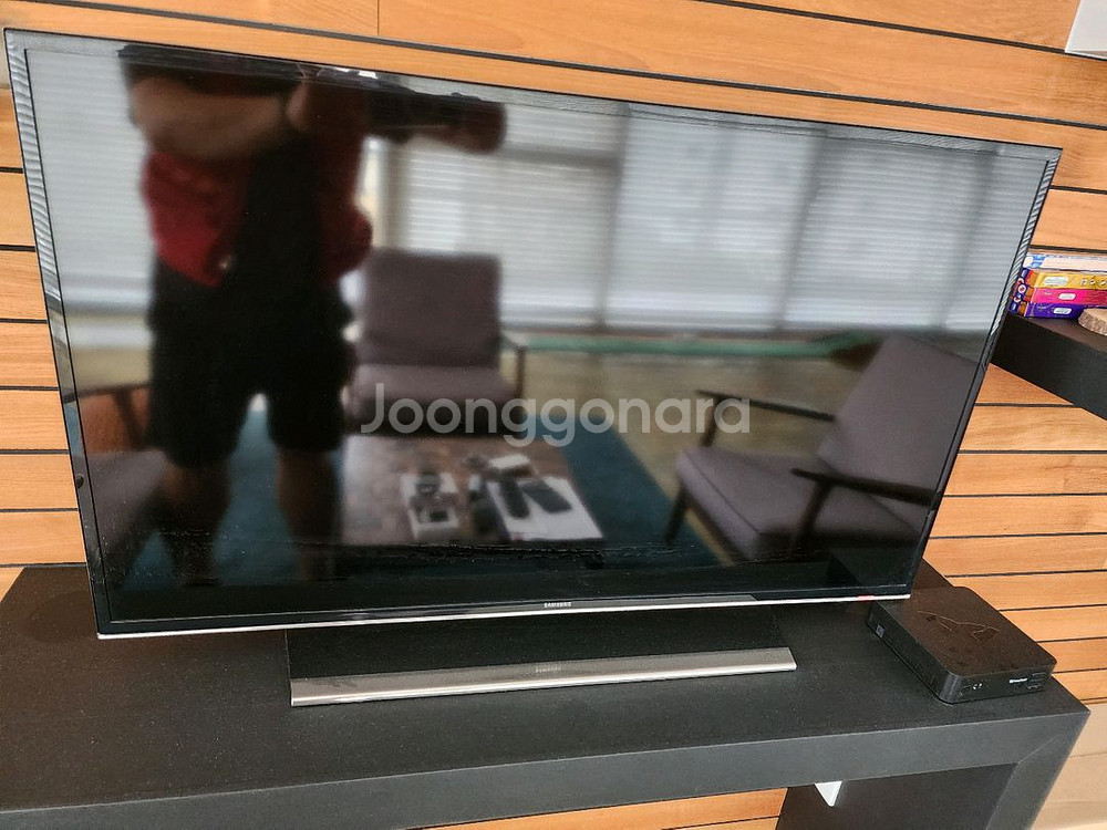 삼성전자 TV un40hu7000f 40인치 팝니다--1