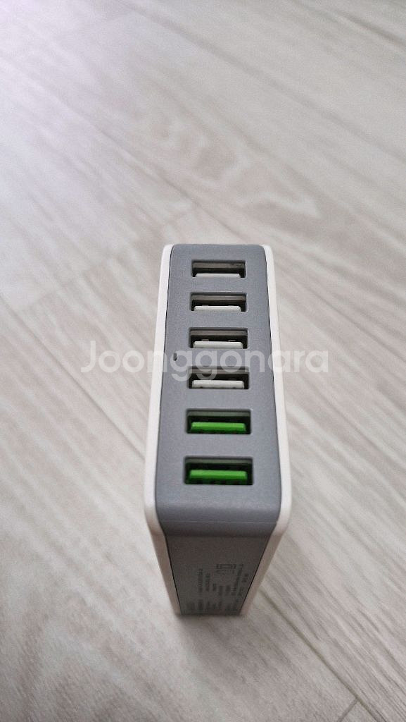 allo 6포트 멀티 충전기 입니다. 합산 출력은 60--1