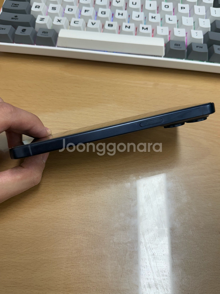 아이폰 15프로맥스 256G 블루티타늄 판매합니다--6
