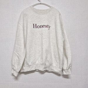 Honesty 맨투맨 티셔츠