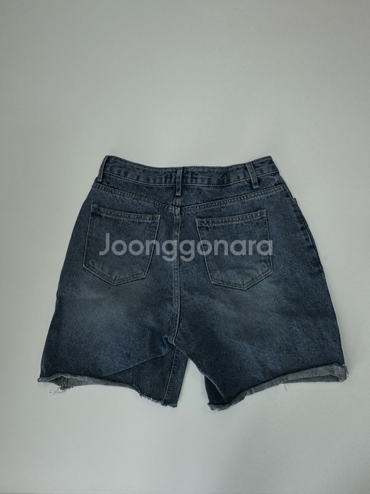 여성 빈티지 워싱 블랙업 데님 하프팬츠--1