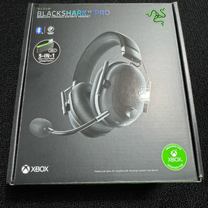 레이저 블랙샤크 V2 pro xbox 판매합니다
