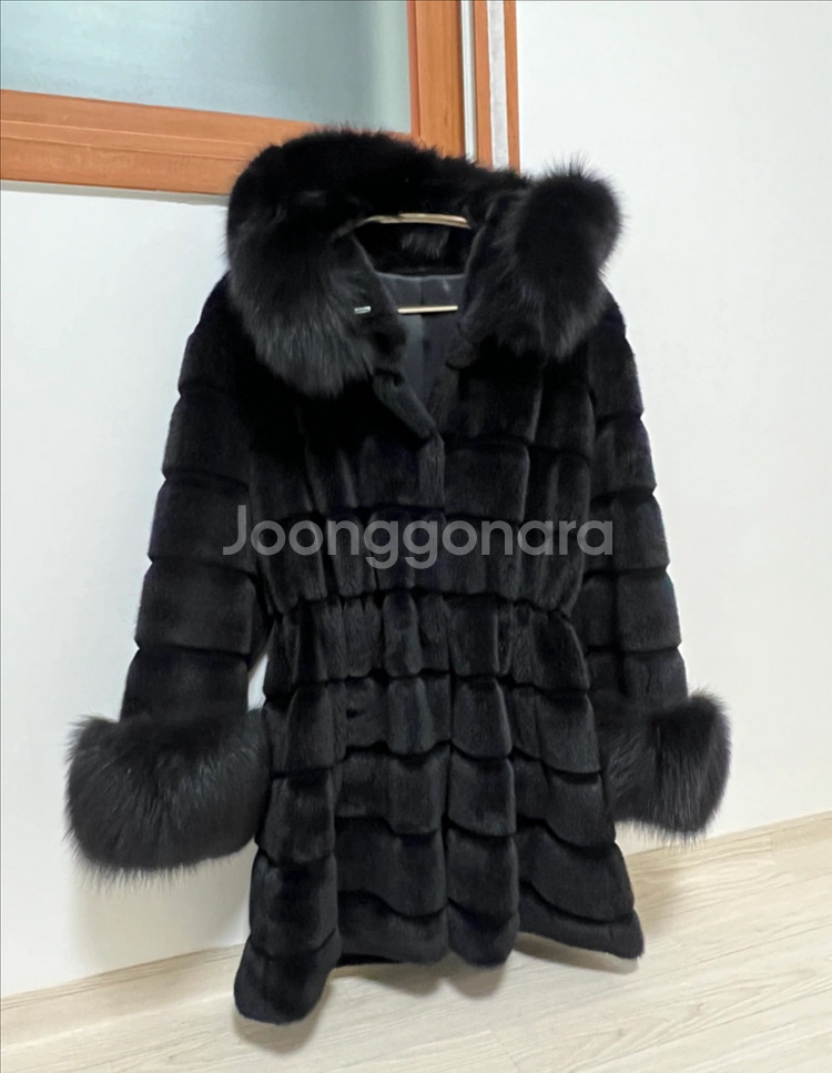 사가폭스퍼 블랙 코트--4