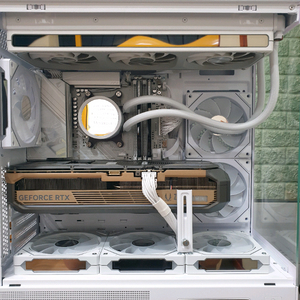 반본체 ) 미사용 게이밍 컴퓨터 9800X3D PC