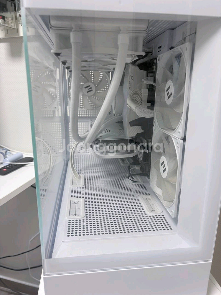 5600X + RTX4060 + 32GB--2