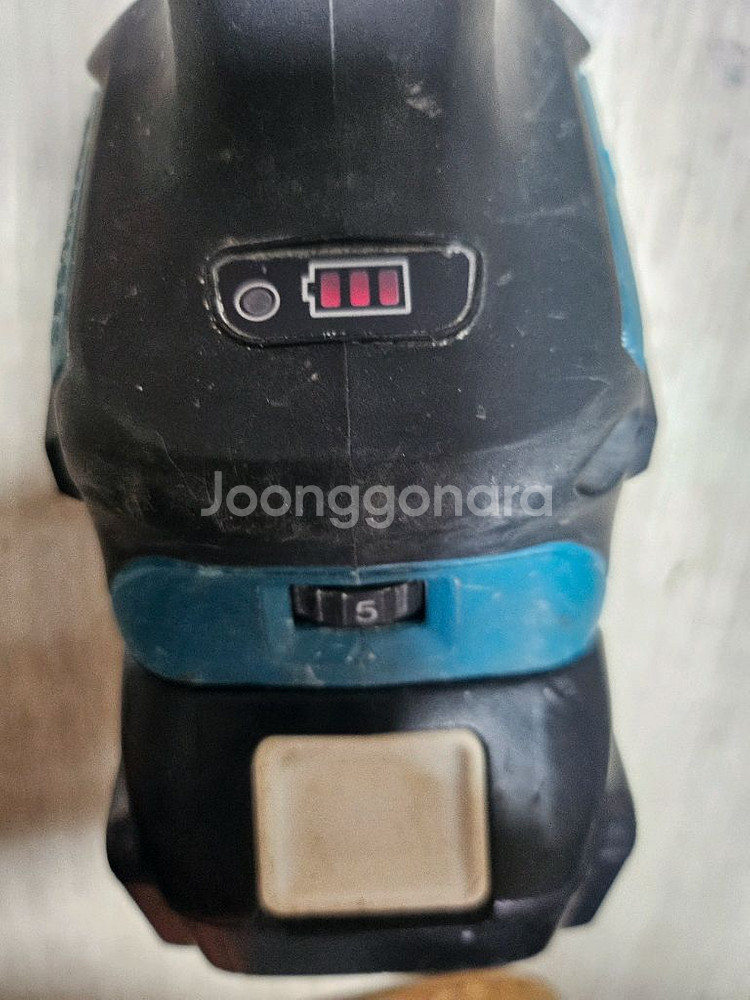 마끼다 브러쉬리스 충전 앵글 그라인더 세트--1