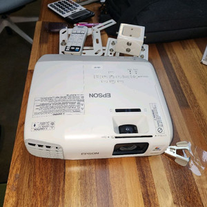 EPSON 빔프로젝트 팝니다 eb-97 h576c