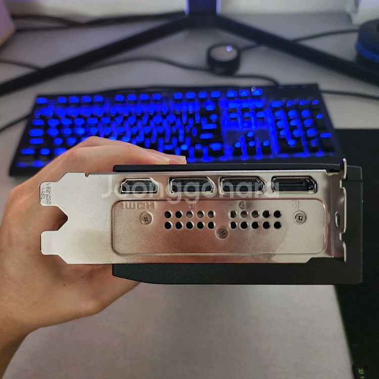 RTX 5070TI SHADOW X3--5