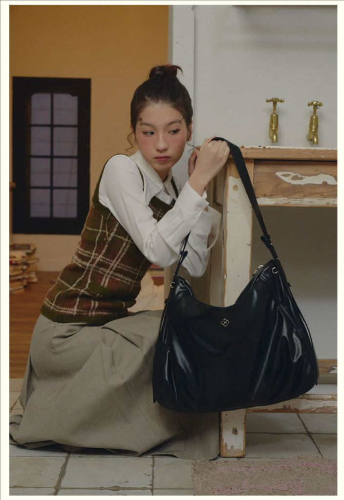 히어리 구디 나인 포켓 빅백 가방 판매(1회착용)--2