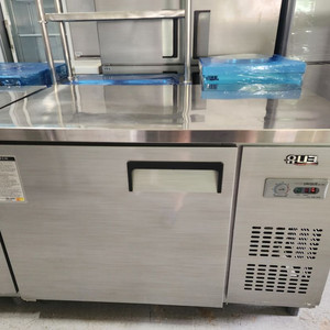 1200테이블 냉동고 판매 합니다