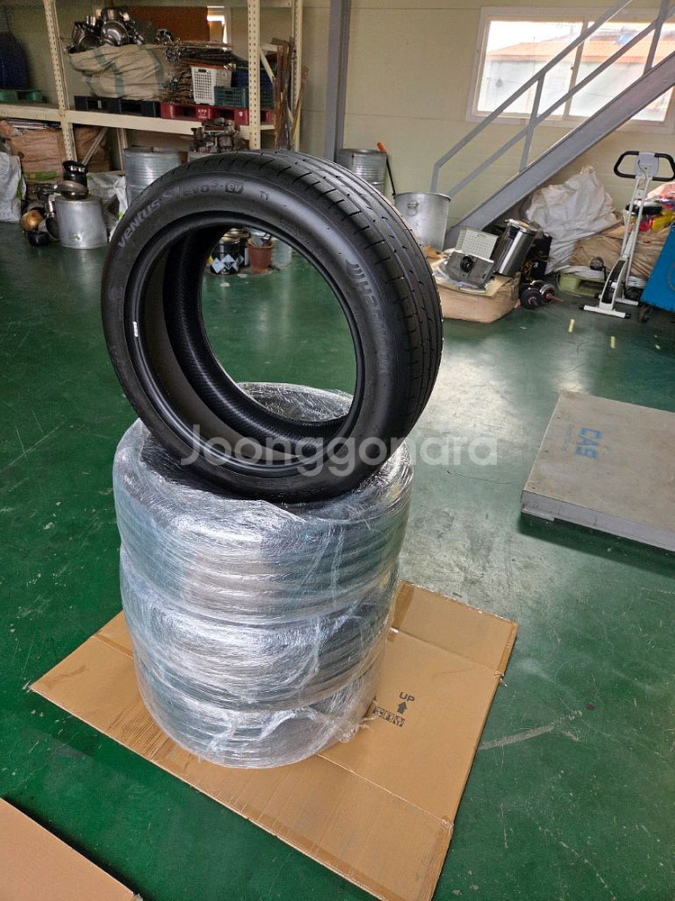 테슬라 모델Y 한국타이어(썸머) 255/45R19--1