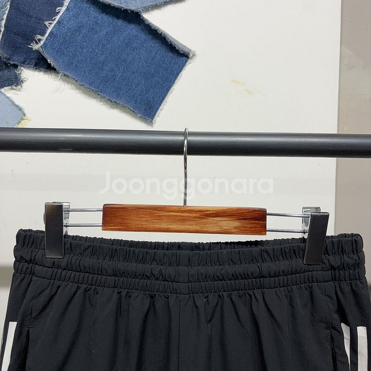 (30~32인치) 아디다스 스포츠 운동 밴딩 반바지--1