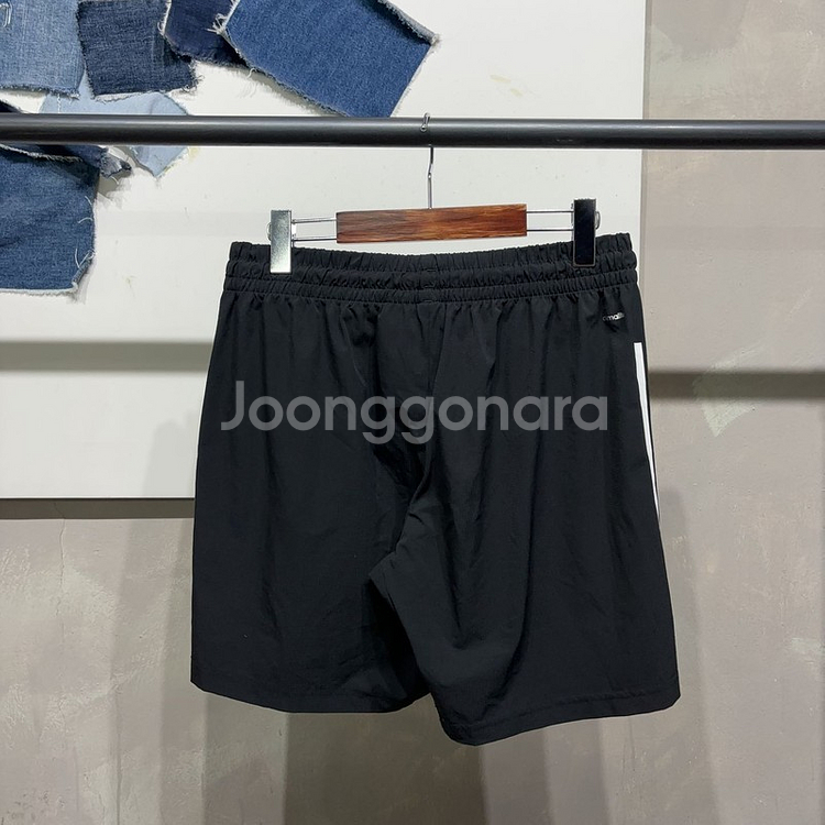 (30~32인치) 아디다스 스포츠 운동 밴딩 반바지--4