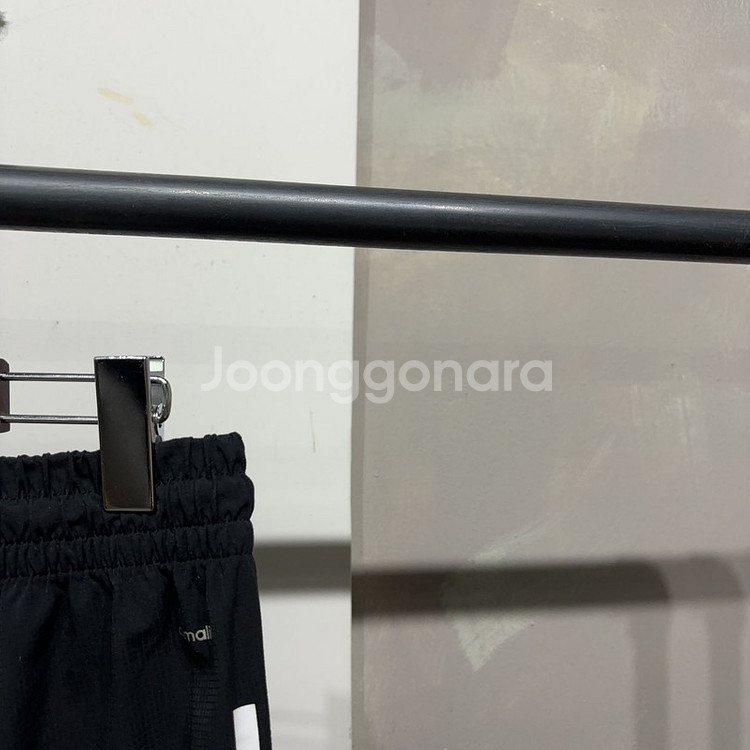 (30~32인치) 아디다스 스포츠 운동 밴딩 반바지--3