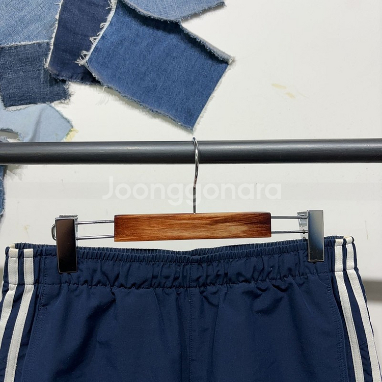 (32~34인치) 아디다스 운동 스포츠 밴딩 반바지--1