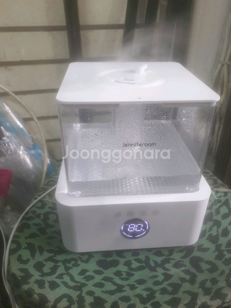 제니퍼룸 가습기 입니다--0