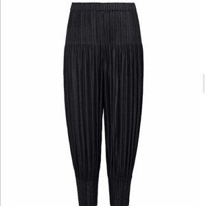 플리츠플리즈 플러피