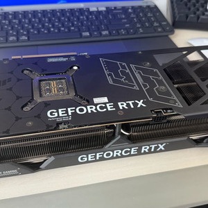 ASUS TUF 게이밍 RTX 4090 O24G OC