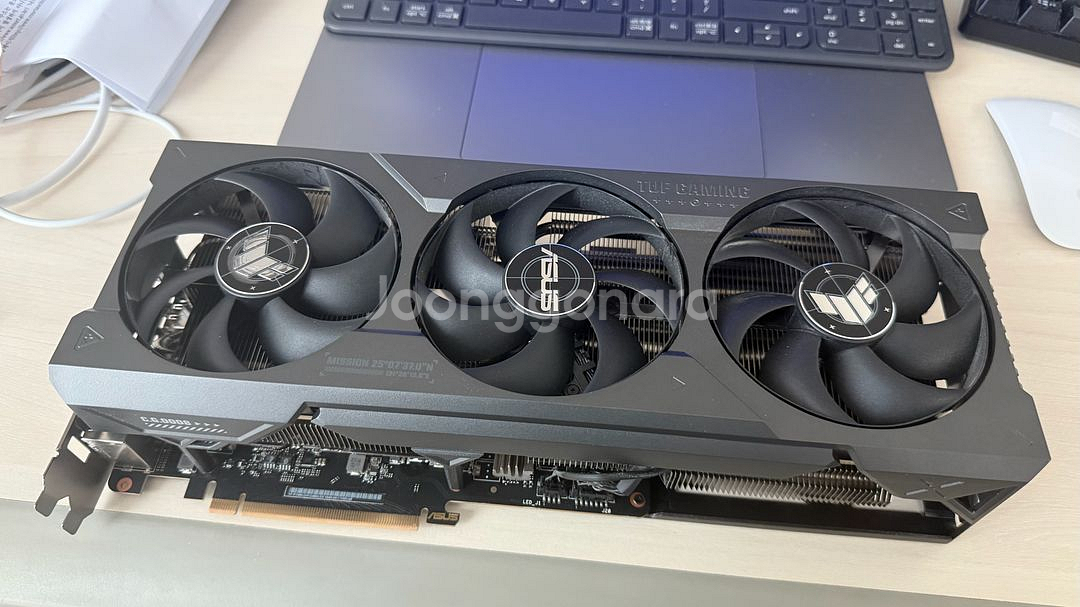 ASUS TUF 게이밍 RTX 4090 O24G OC--3