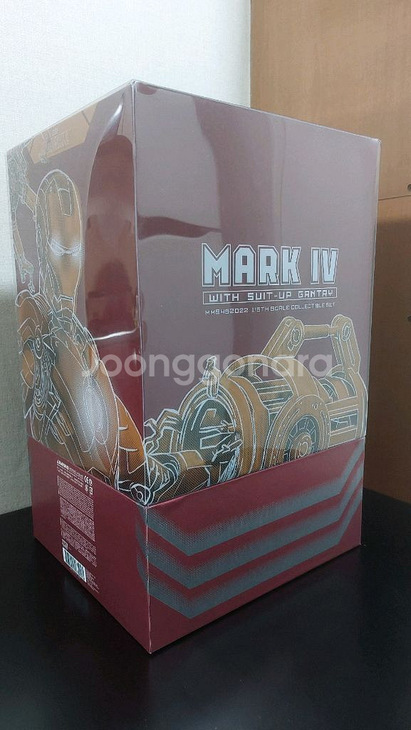 아이언맨 마크4 & 슈트업 갠트리 세트 HOT TOYS--7