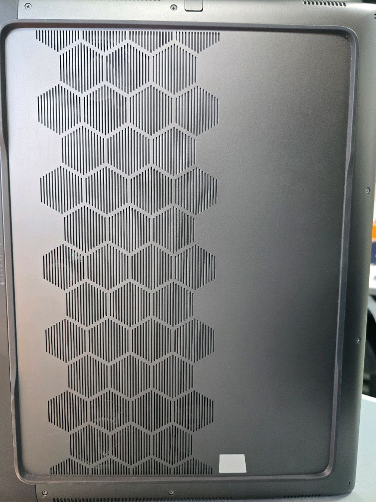 Dell M18 (4090) 모델 노트북--2