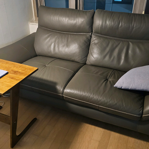 한샘가구 3인용 이태리 가죽 소파 AA급