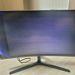 고장난 삼성 QHD 144hz 27인치 커브드모니터