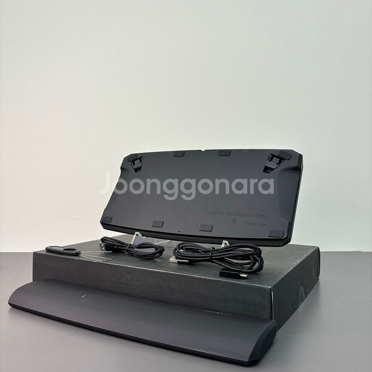 인체공학 기계식 키보드 RGB 79key 풀박스--3