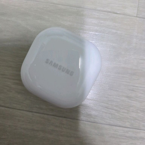 갤럭시 버즈 FE 화이트