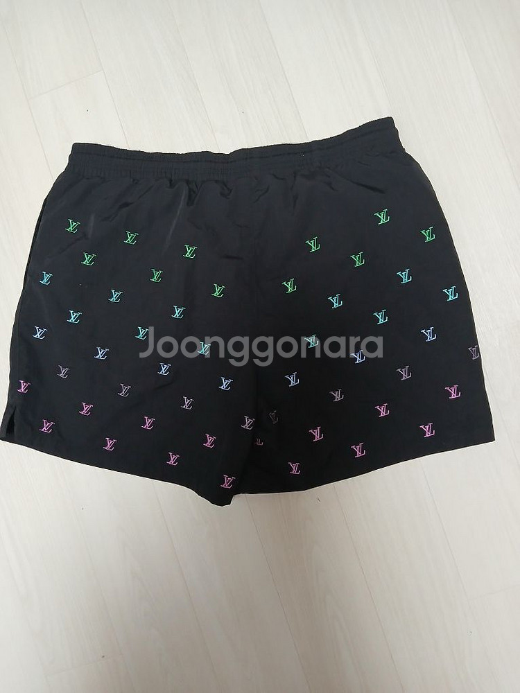 루이비통 반바지--1