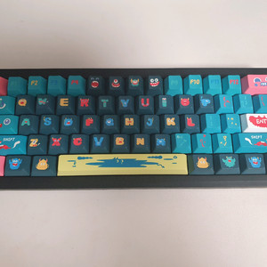 ZUOYA GMK61 커스텀 키보드 판매합니다
