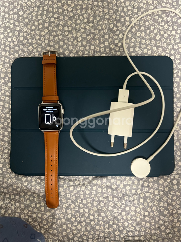 애플워치 3세대 42mm 98% 배터리 성능--0