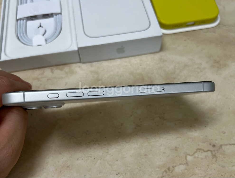 5월구매 아이폰16플러스 256gb 화이트--1