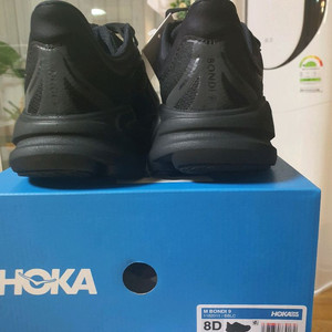 호카 본디9 블랙260 사이즈 새상품팝니다