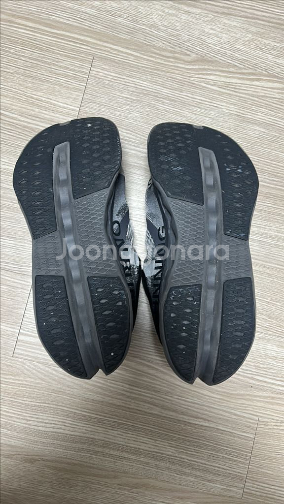 온러닝 런닝화--3