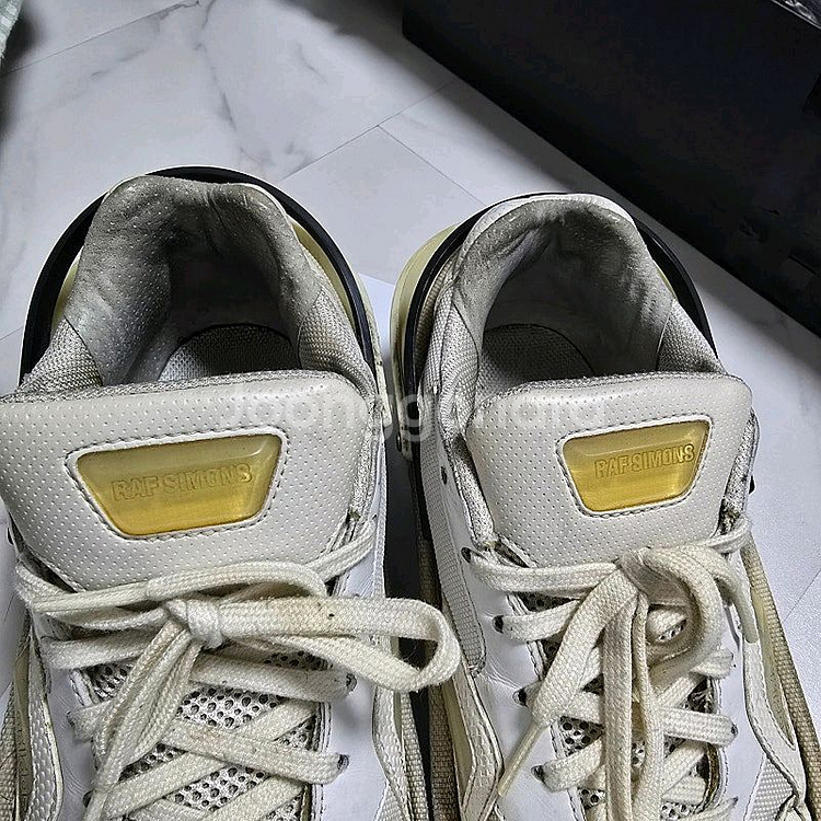 아디다스X라프시몬스 리스폰스 트레일 화이트/블랙 260--3