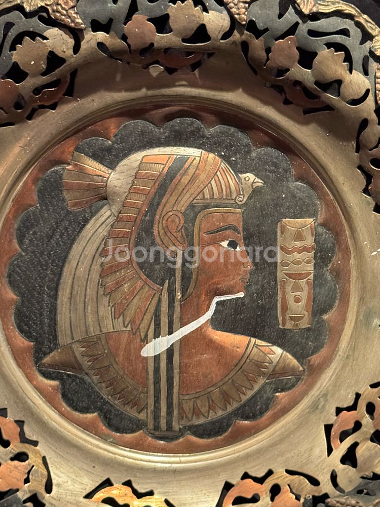 [골동품/동제] 고대 이집트 여왕상 투조 금속판 액자--1