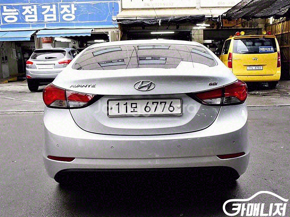 [현대]더 뉴 아반떼 1.6 GDI 스마트 (5인승)--2