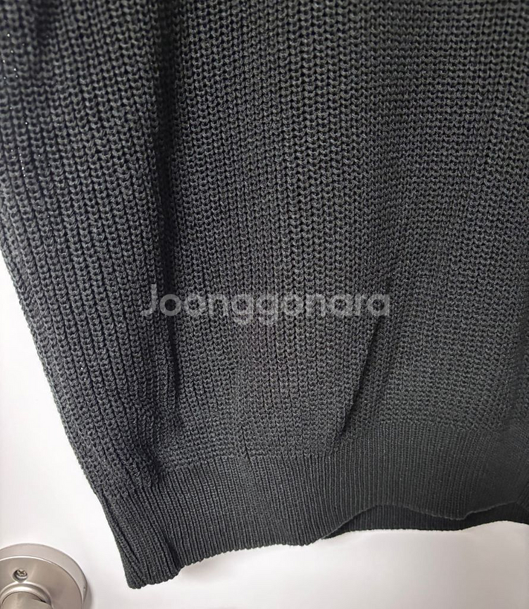 에이블리 라운드넥 실켓 하찌 반팔 니트 블랙 프리--3