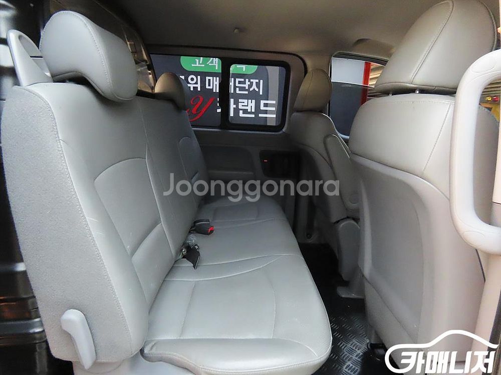 [현대]더 뉴 그랜드 스타렉스 2WD 밴 5인승 스마트--5